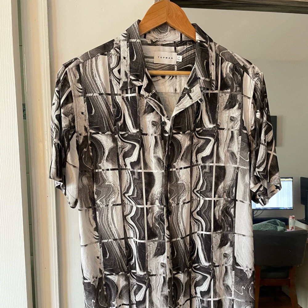Topman Abstract Mens Viscose Shirt - NWOT MEDIUM